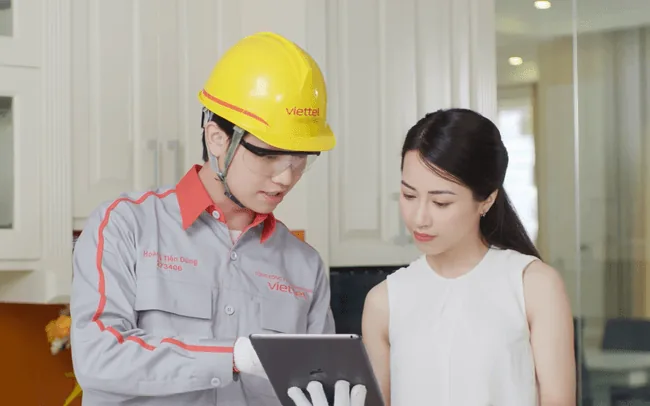 Đội thi công cáp quang Viettel triển khai hạ tầng tại Tây Nguyên